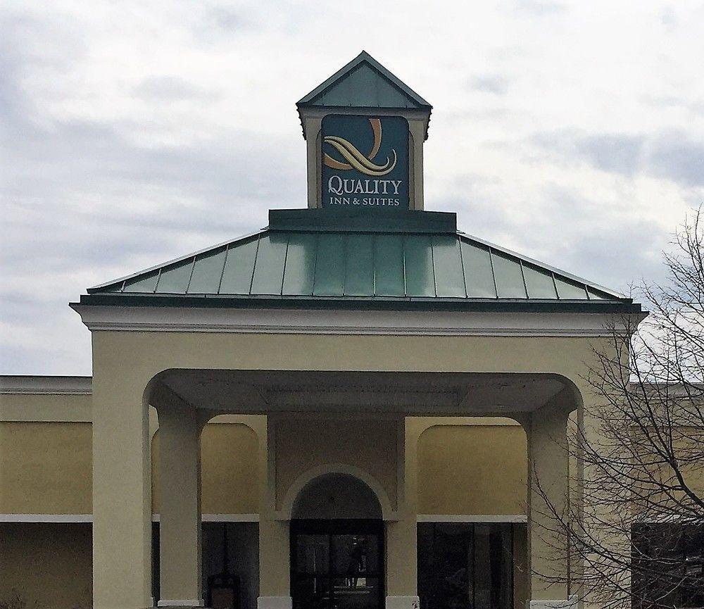 Quality Inn & Suites Danville Exteriör bild