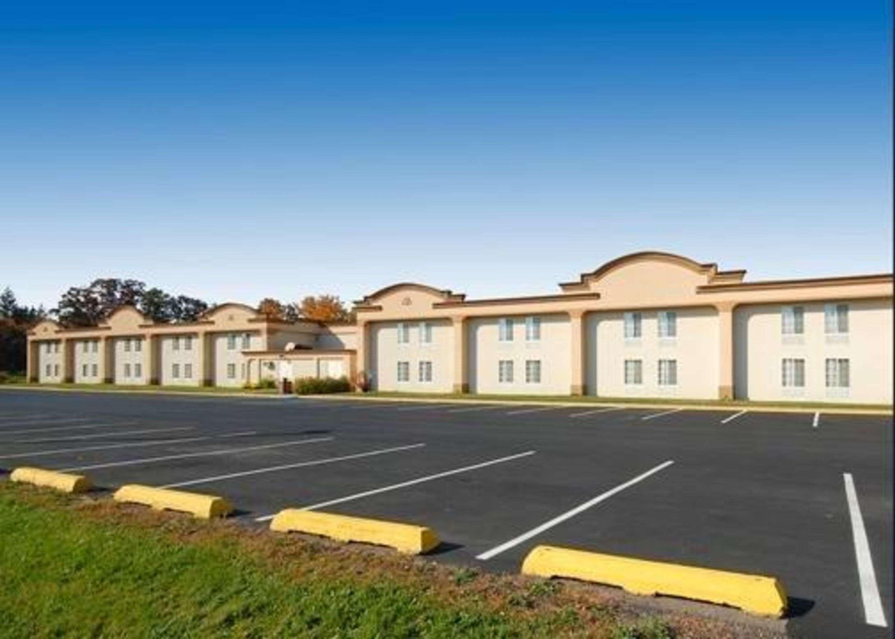 Quality Inn & Suites Danville Exteriör bild